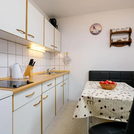 Appartement Volkmann App- 2 By Interhome Trassenheide