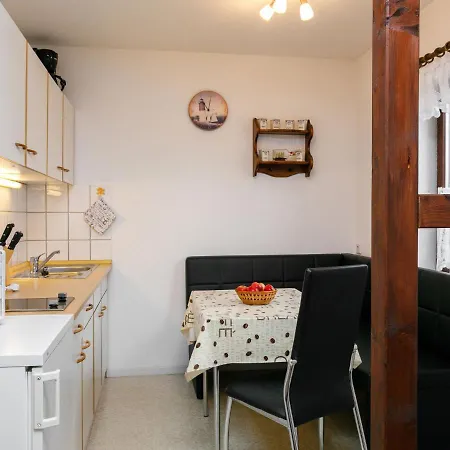 Volkmann App- 2 By Interhome Trassenheide